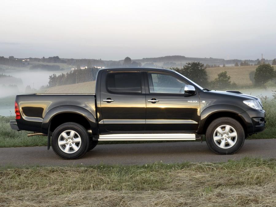  Toyota Hilux Double Cab 2008 года  (фото 22 из 30)